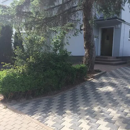 埃加公园埃尔夫迪亚埃尔福特公寓酒店 埃尔福特